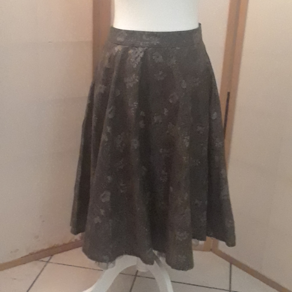 Brown skirt with a built in slip